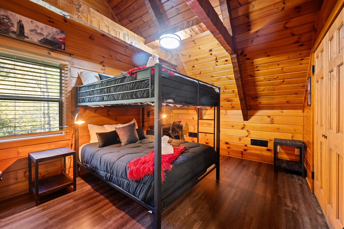 The Darkside Room with a set of Queen size bunks!