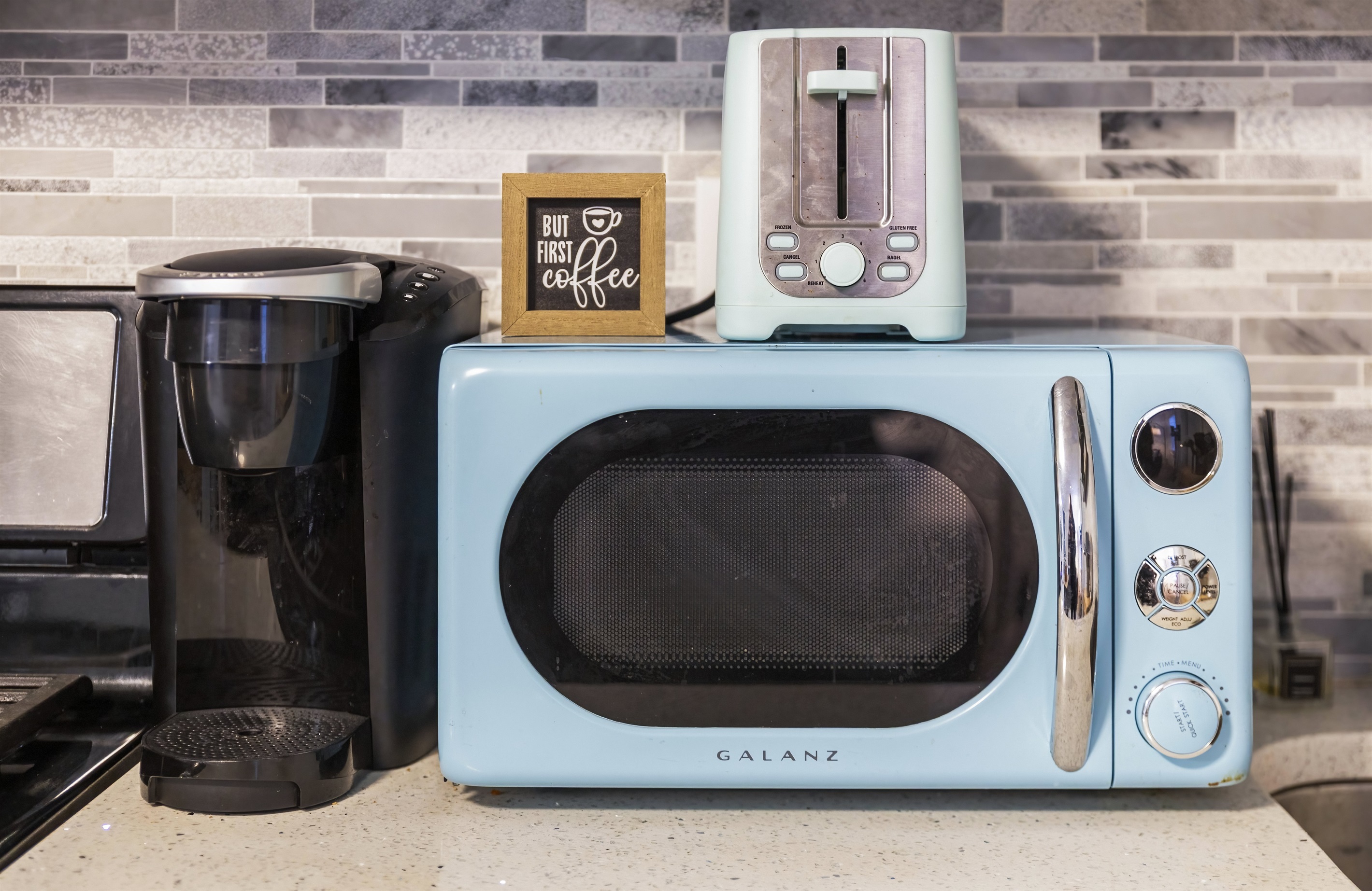 Start mornings slowly at the coffee and breakfast station with everything set up for an easy start.