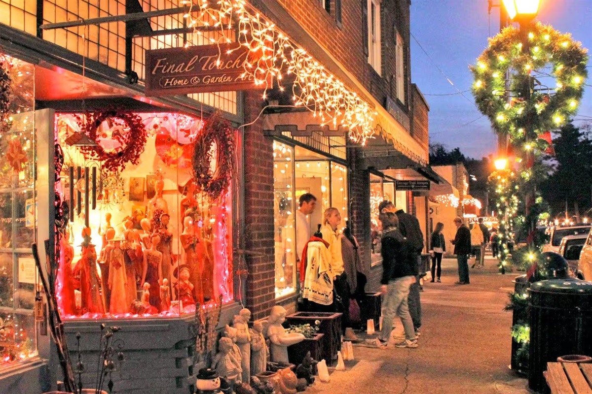 Southern Living always bestows awards on nearby Blowing Rock. Come wander the shops and wine and dine and see why it was named one of the best Christmas towns, then enjoy your stay at our home above it all!