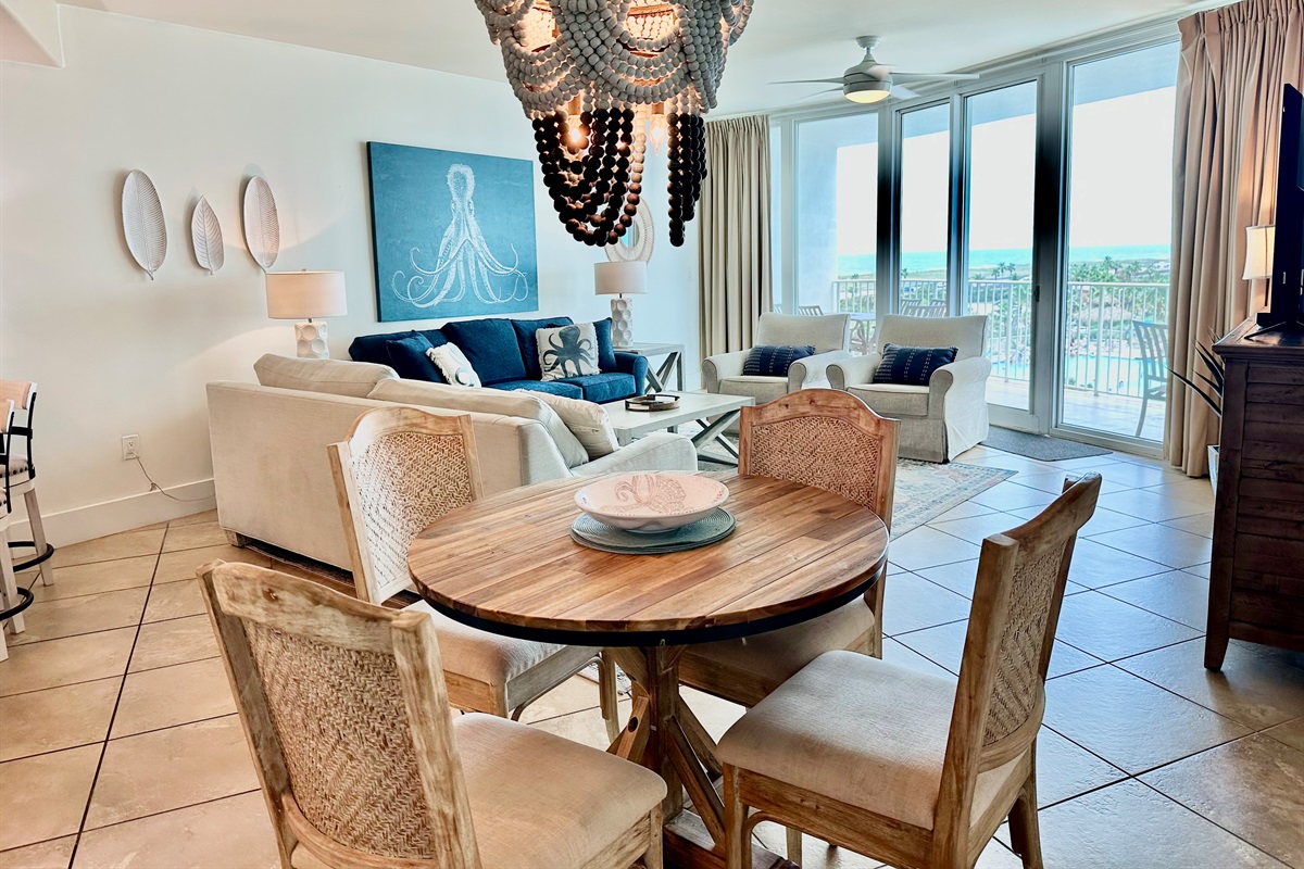 This cozy kitchen table features 4 more seats!
