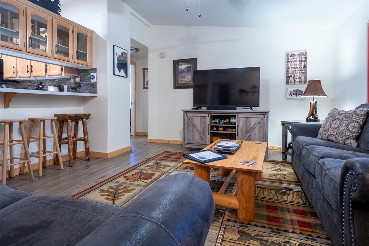 Living area with pull out 
Queen
