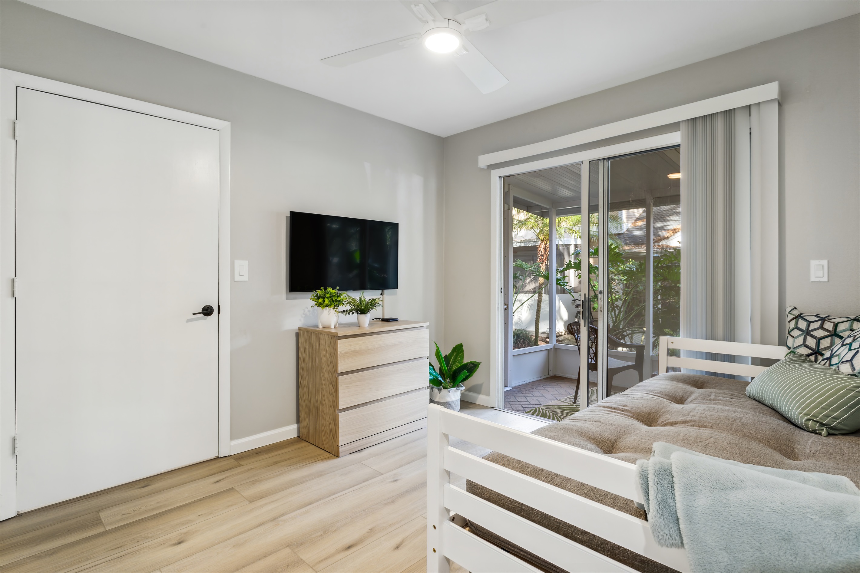 2nd Bedroom