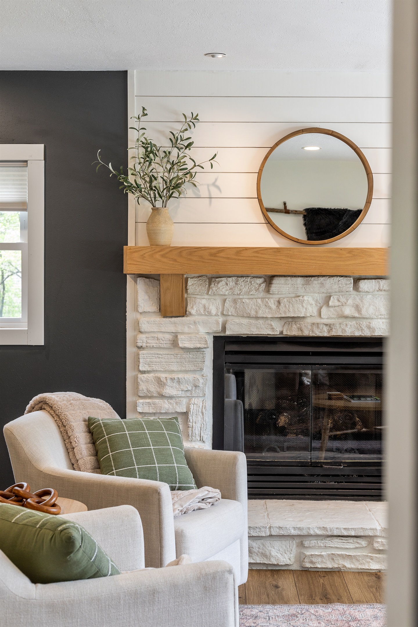 Take a seat, put your feet up, and enjoy the simple comforts of lakeside living.
