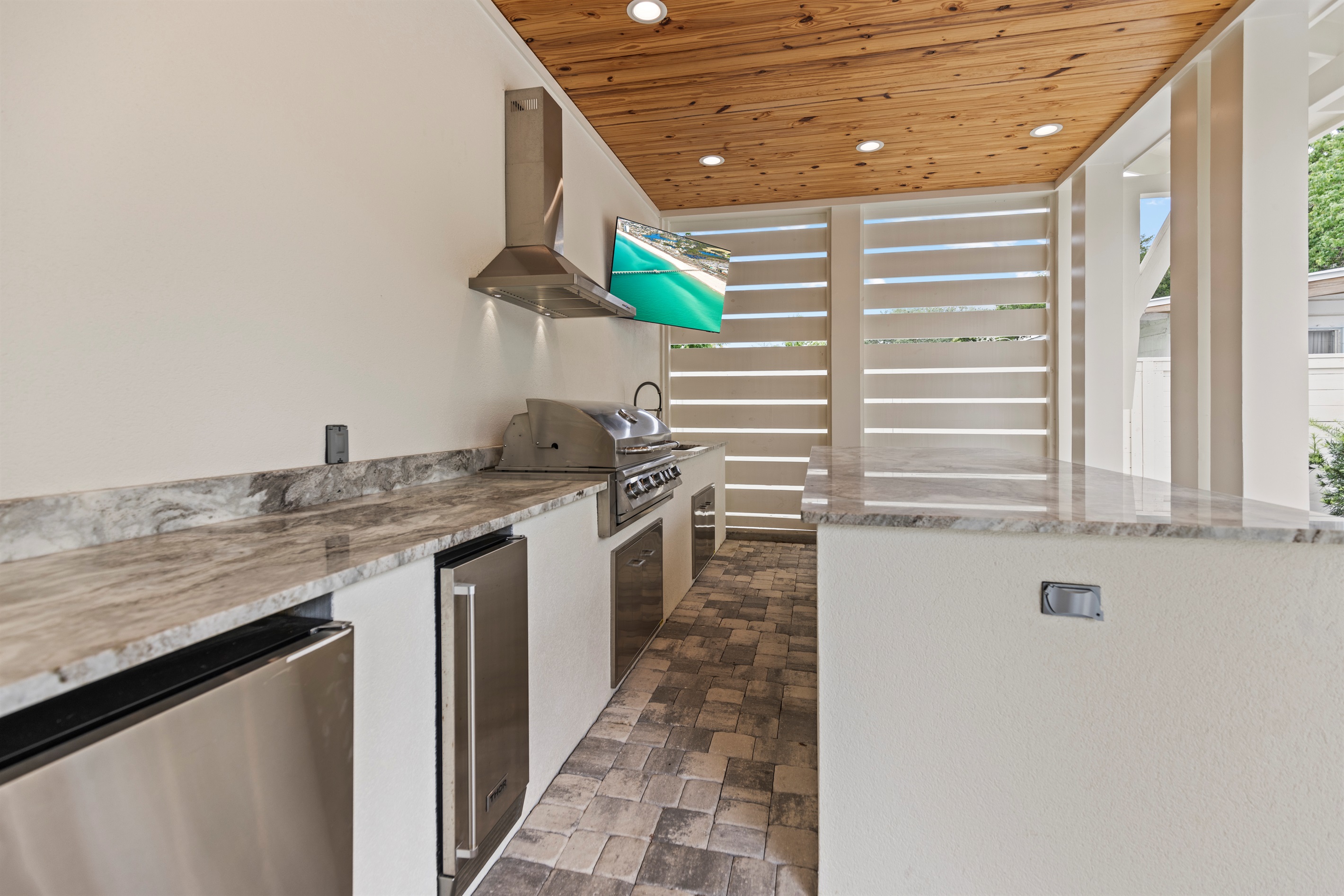 Outdoor Summer Kitchen