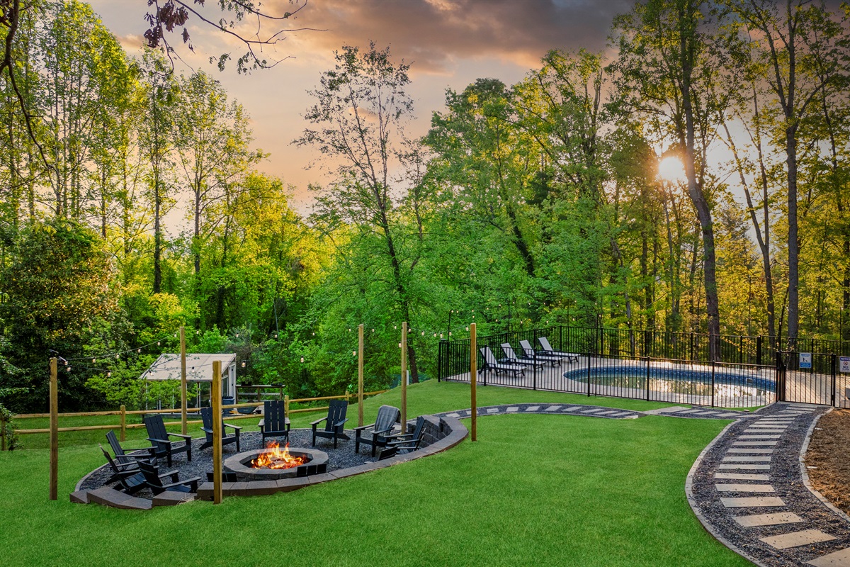As the sun sets through the trees, gather your group around the glowing fire pit or take a peaceful dip in the private pool. This is where evenings turn into unforgettable memories.