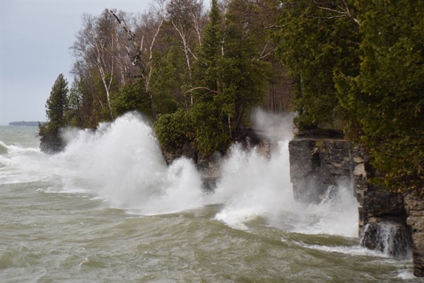 When the waves are big, Cave Point puts on quite a show! Where else do you see 30ft waves?
