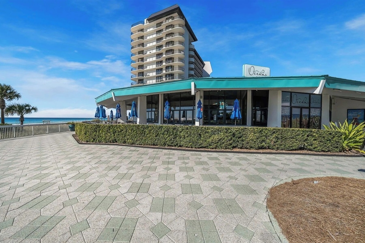 Oceans Restaurant by the lagoon pool