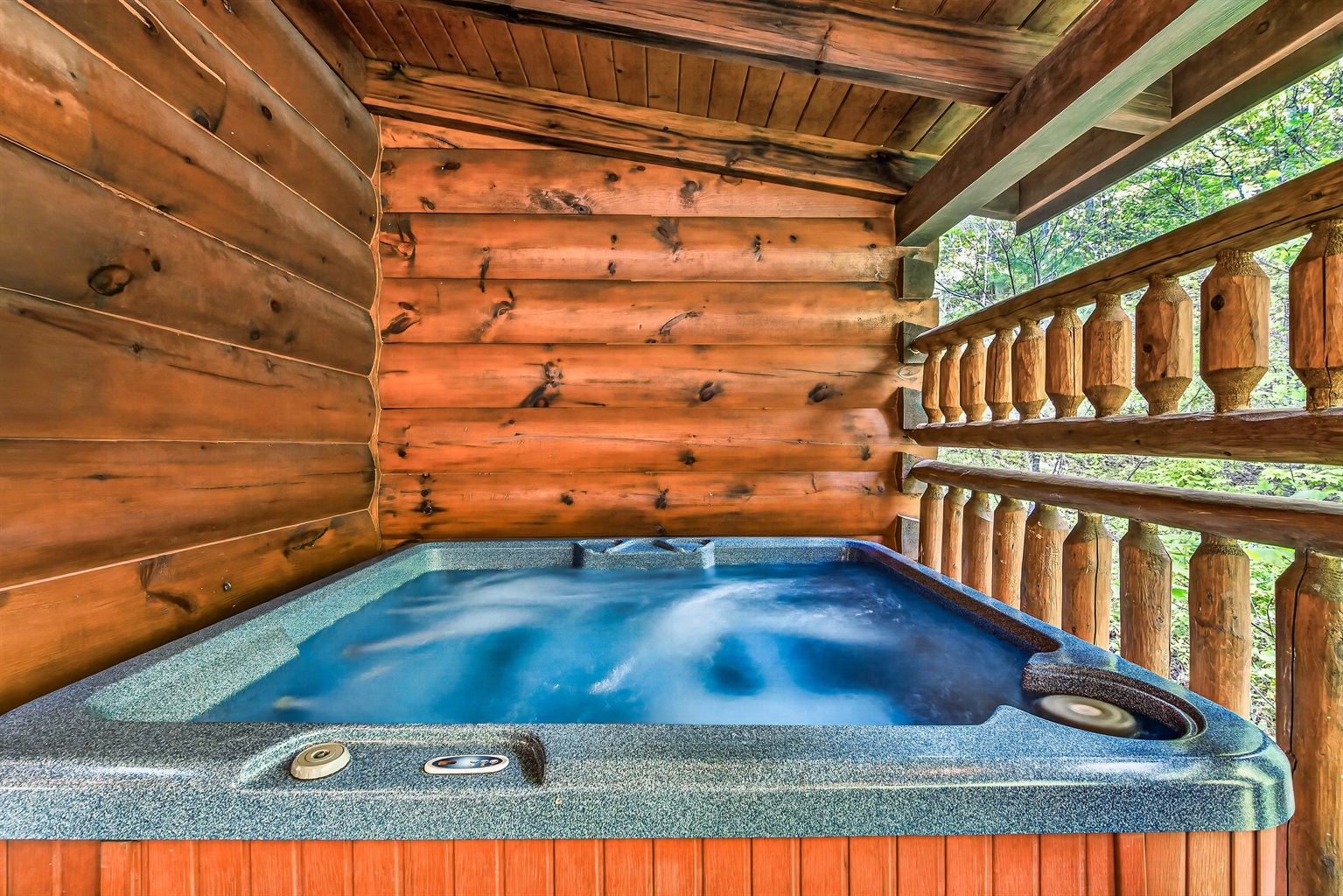 Relaxing hot tub, perfect for unwinding after a fun filled day!