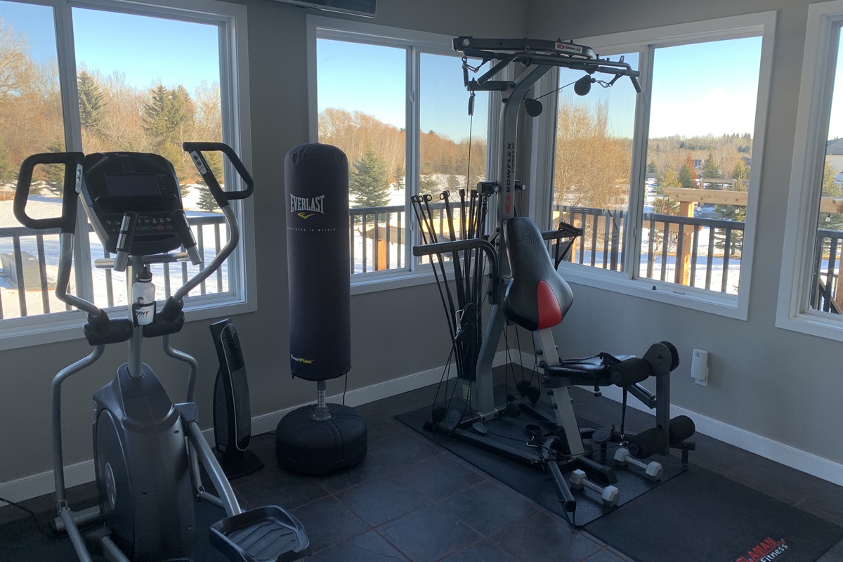 COMMON SPACE EXERCISE ROOM