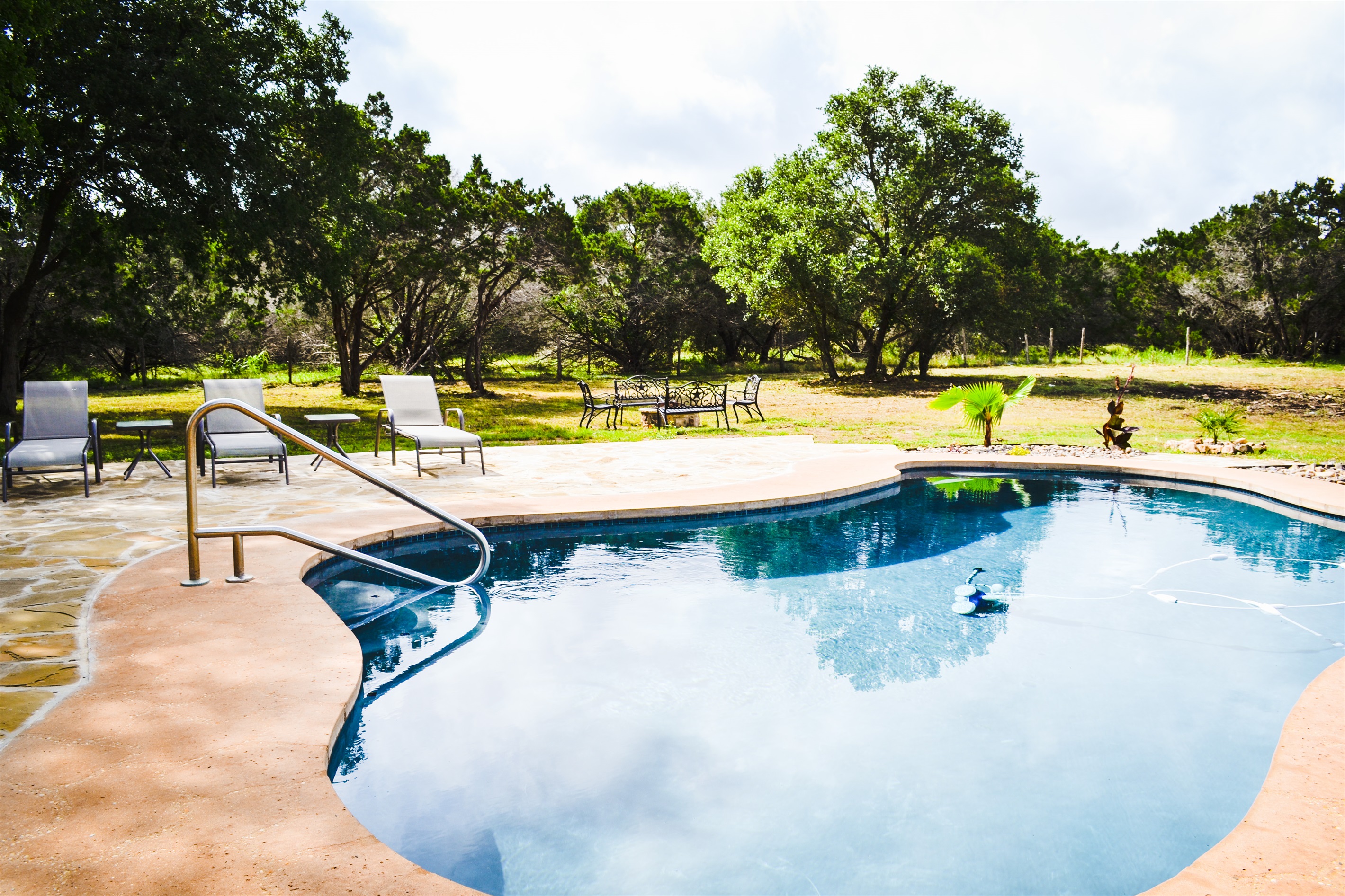 Hill Country Haven 7Acre Paradise w/ Pool & Dual Master Setup Wells