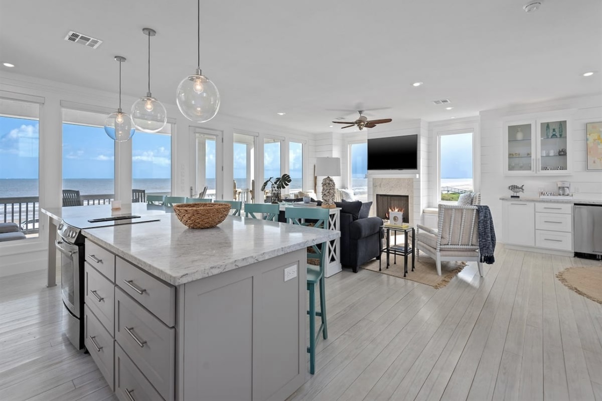 10735e31ac3b468e82fc88110faf51a9 Large | Beachhouse | Texas | TX | Vacation Homes | Galveston | Crystal Beach | Kokomo | Breezy Days | Beachfront Elegance | Sunrise Serenity | Southern Sands Property Management, LLC