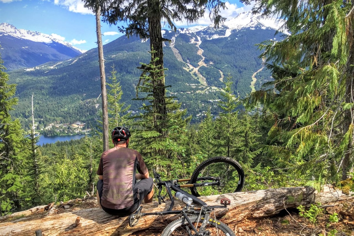 The Flank Trail is a hiking and biking trail located on the opposite side of the valley from Whistler Mountain and offers spectacular views of Whistler Mtn and the Coastal Mountains. 
