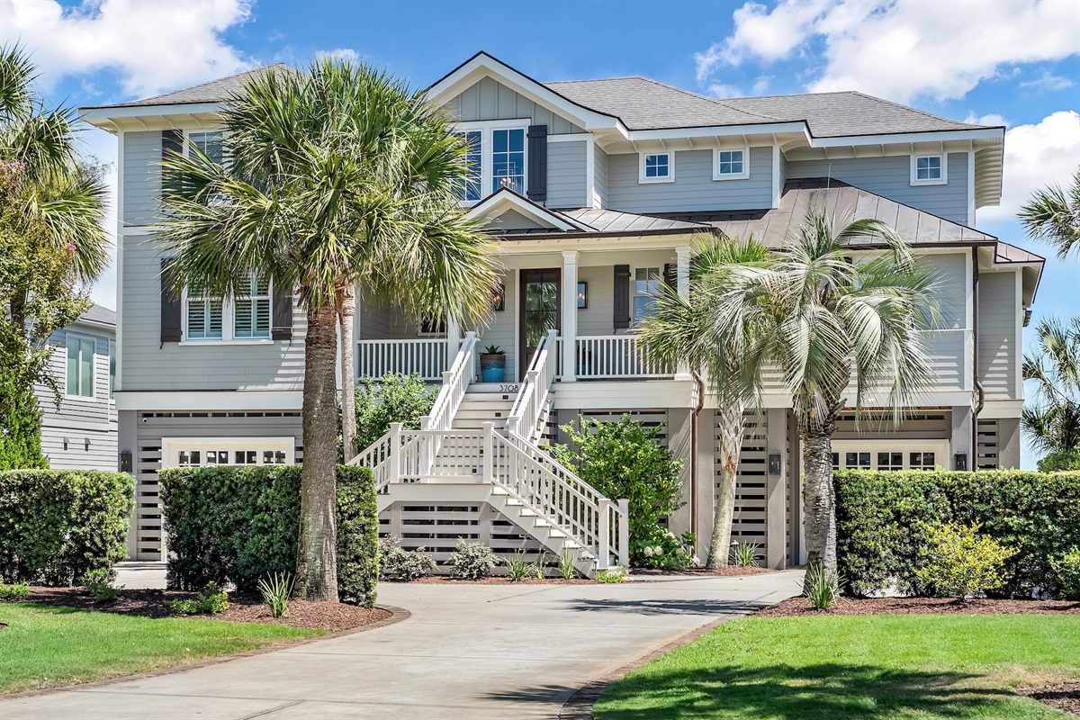 Front of house | Beach Shelter | 3708 Palm Blvd | Isle of Palms, SC | IOP Escapes