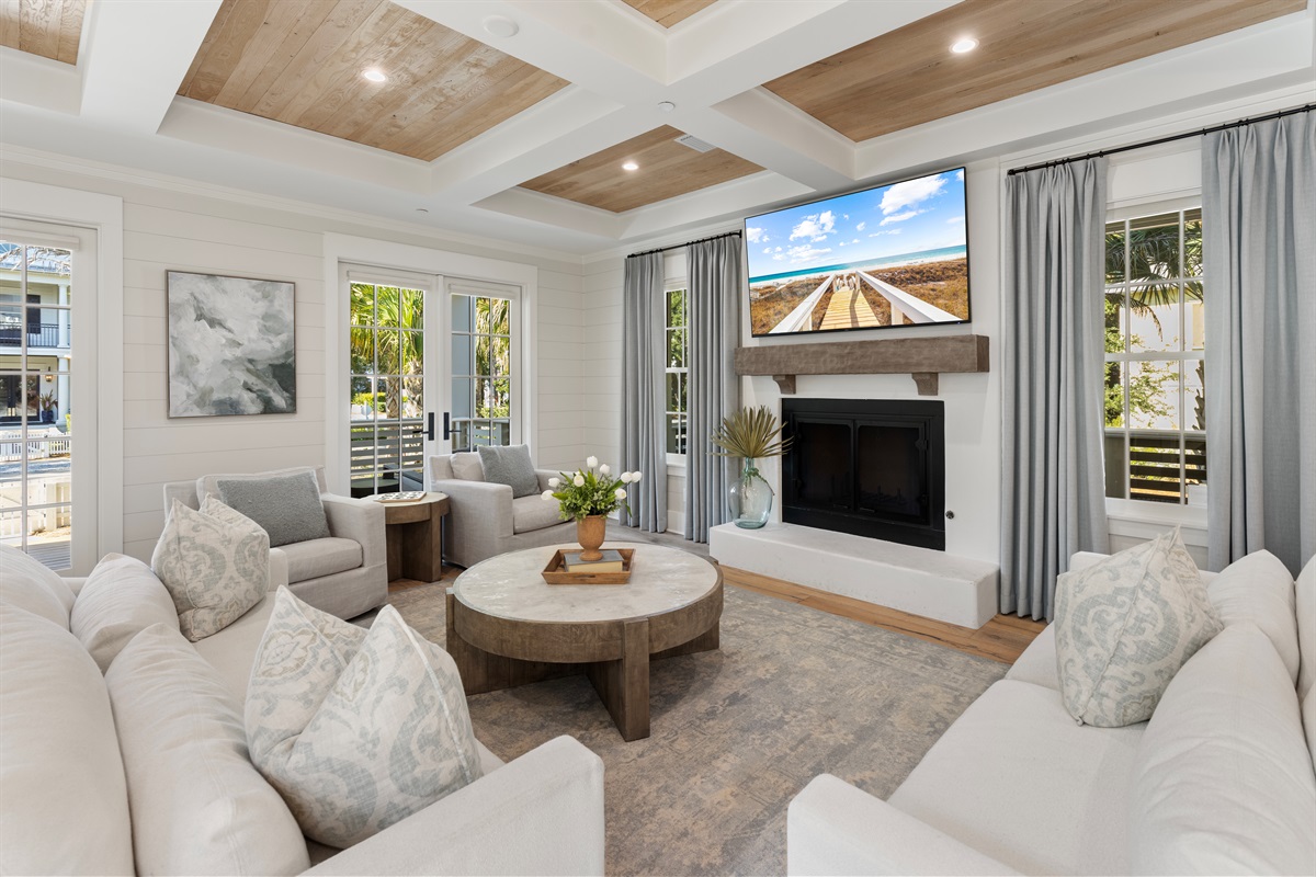 Living Room (1st Floor)