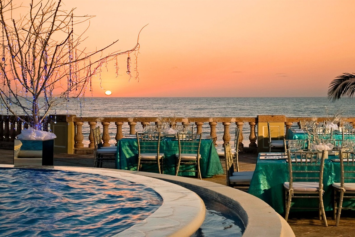 Outdoor Dining at Pueblo Bonito Emerald Bay, Vacation Travel Exclusives