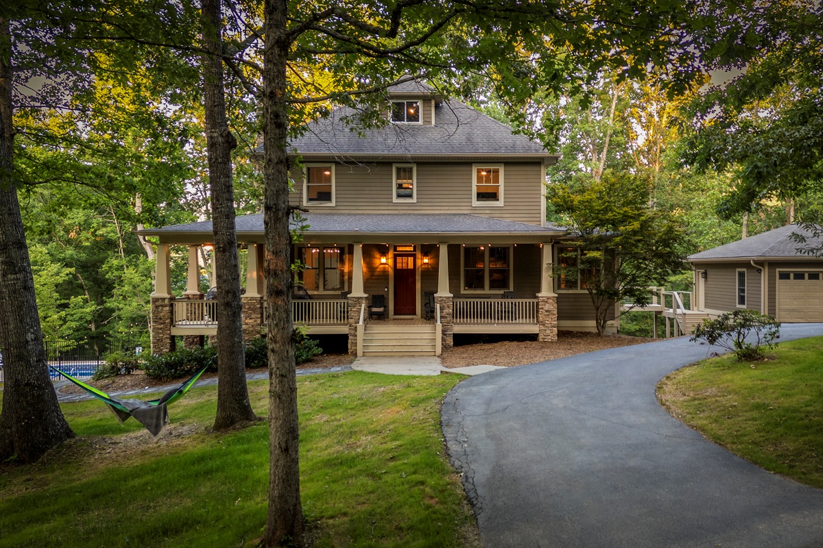 Welcome to Timberline Retreat — a hidden gem in the woods of Asheville. Tucked away down a quiet road, this is where your group escape begins.