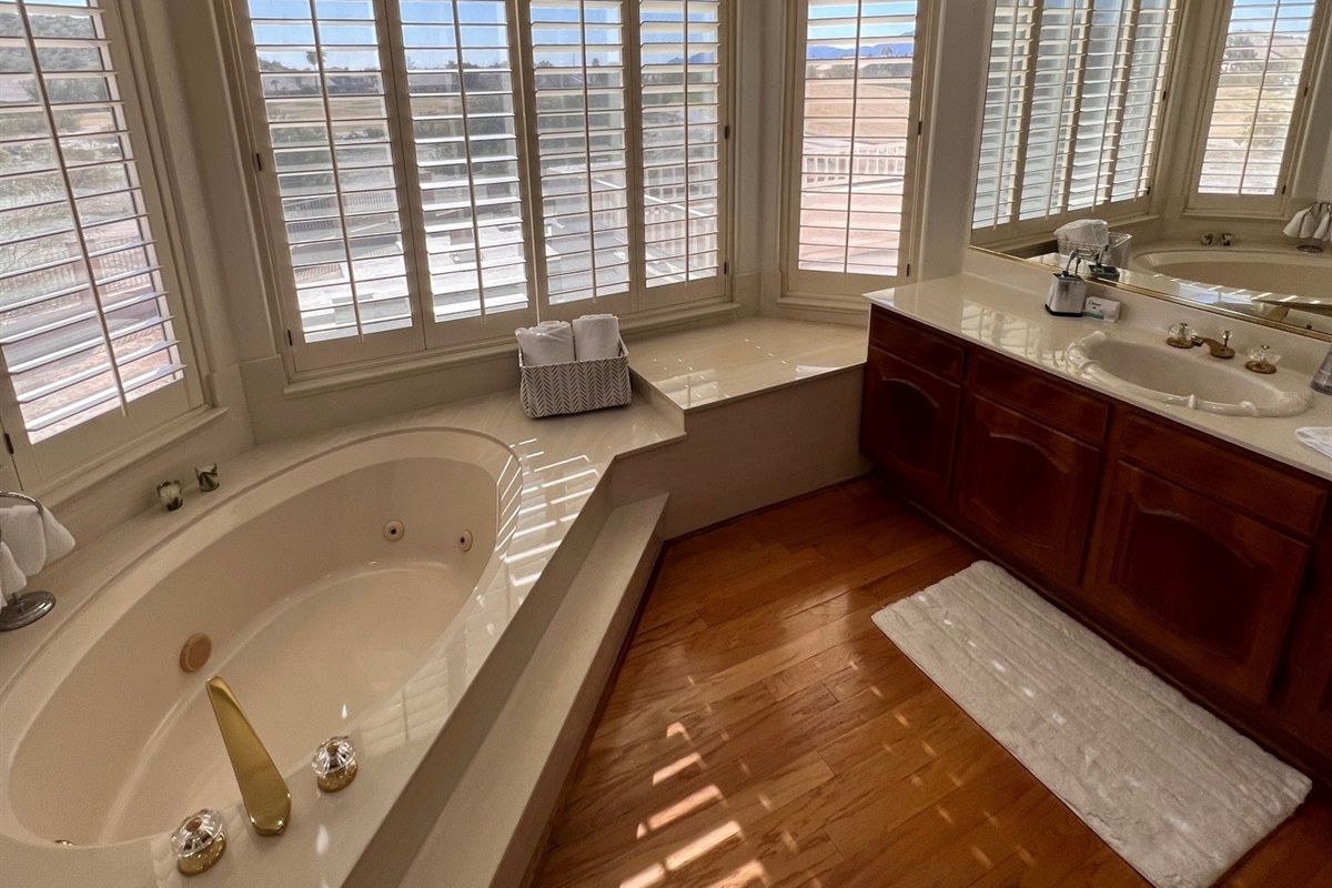 Master Ensuite Jacuzzi  with view