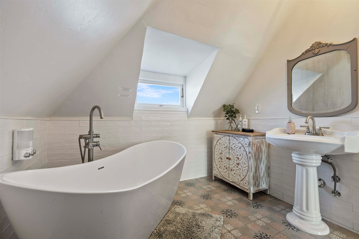 Prescott Getaway Unit #2 — ✨ The Grand Landing; Unit 2 (2 bed / 1 bath), Prescott, Arizona — photo 35