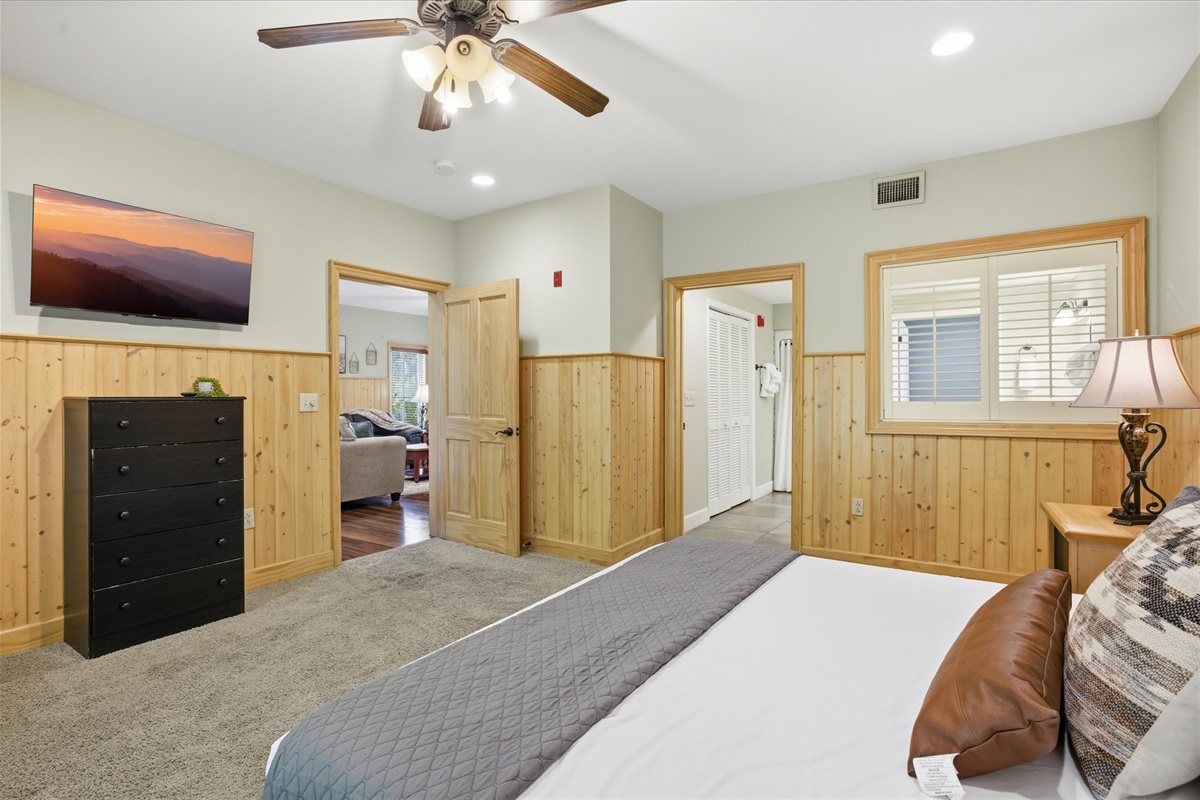 Stretch out in Unit 313’s spacious king bedroom, offering a calm, inviting space to rest and recharge after a day out.