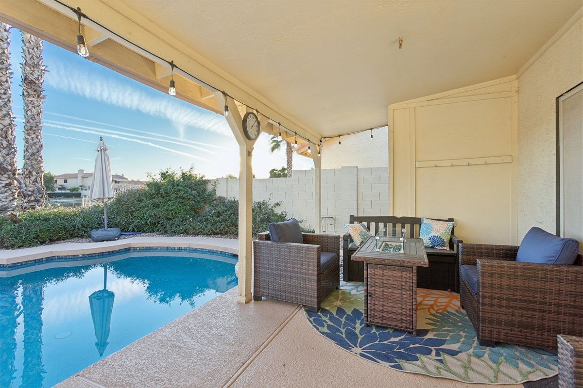 Lakefront Oasis w/ Pool & Hot Tub · Garden Lakes | 3 Bed 2 Bath — Lakefront Oasis w/ Pool & Hot Tub | 3b • 2bth, Avondale, Arizona — photo 41