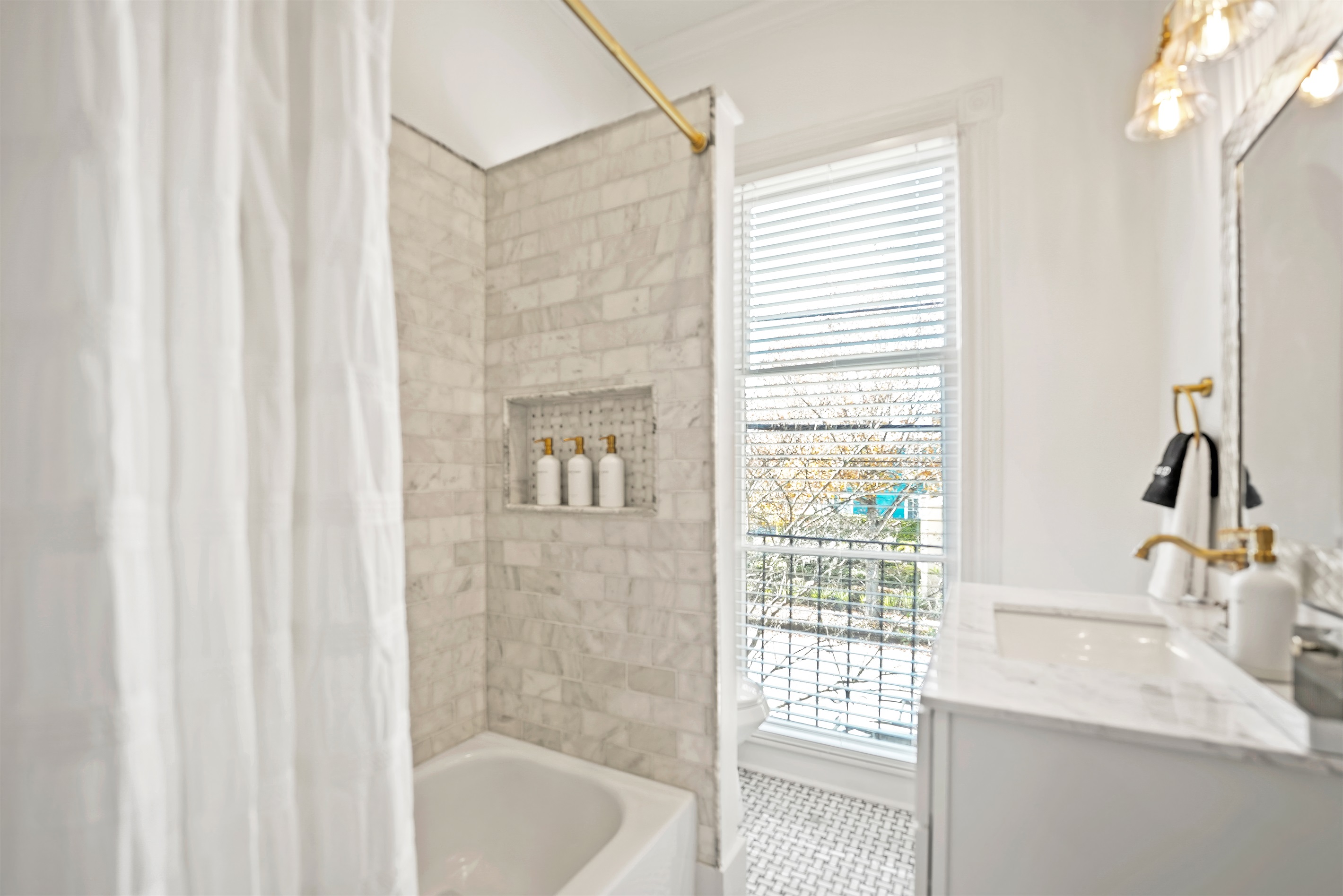 Full Bathroom - Upstairs