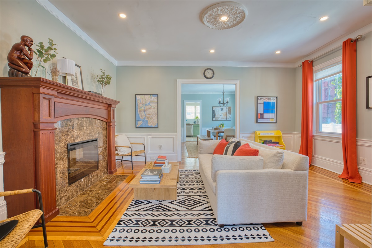 "The house is beautiful, comfortable and relaxing with all the comforts of home. We look forward to our next stay!" - Anne V. 10/2025