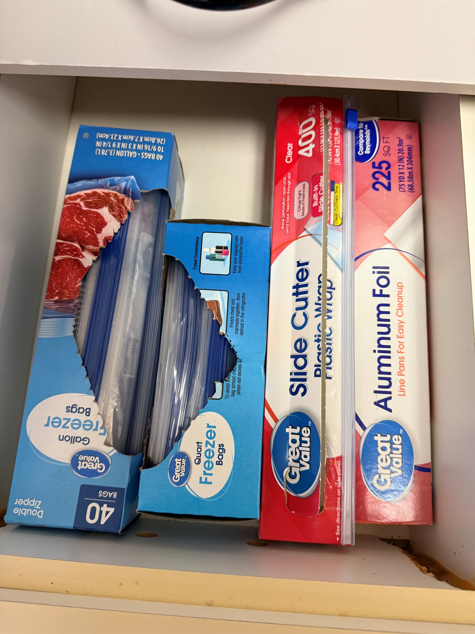 Well stocked kitchen - everything you need!