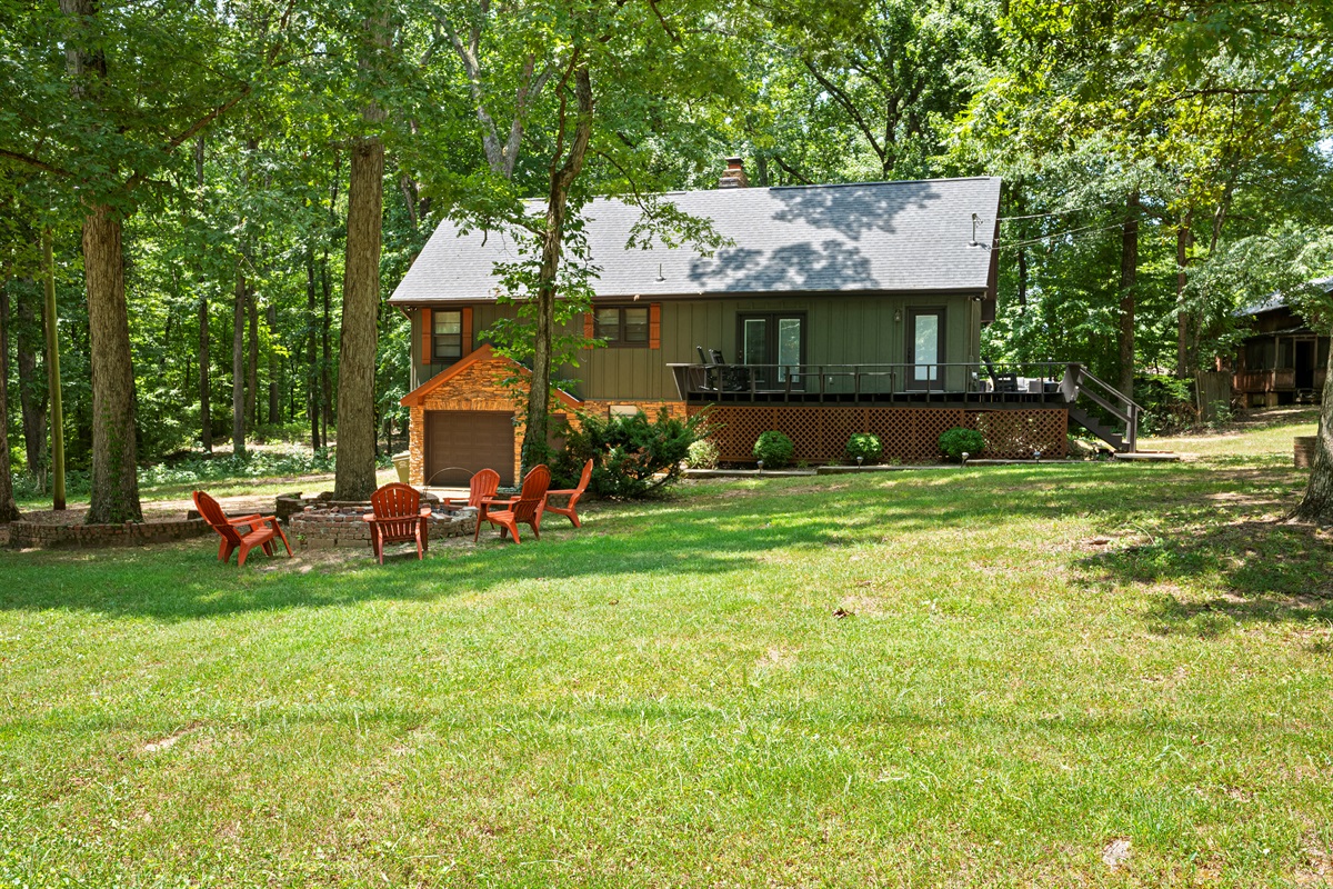 Cabin Exterior | Front Yard (summer time)