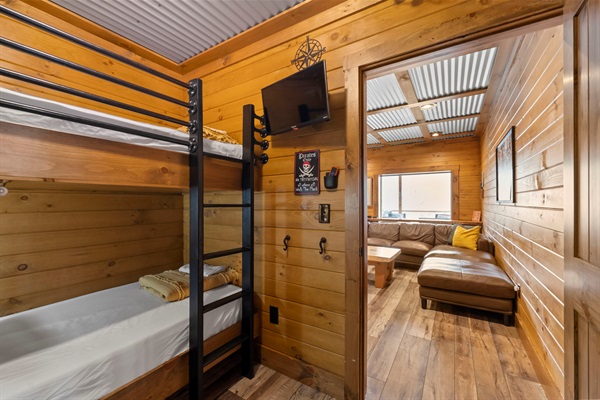 24" Roku TV & Bottom Bunks have Grab Bars above