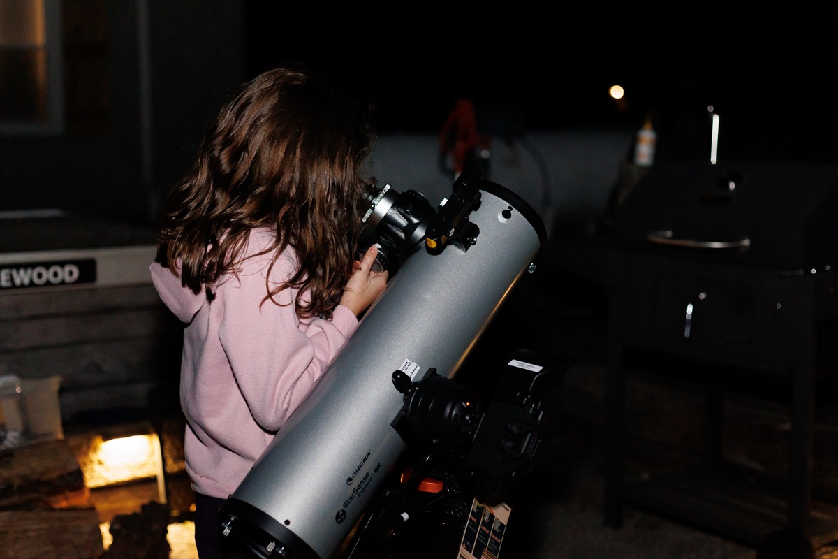 Telescope in the cottage