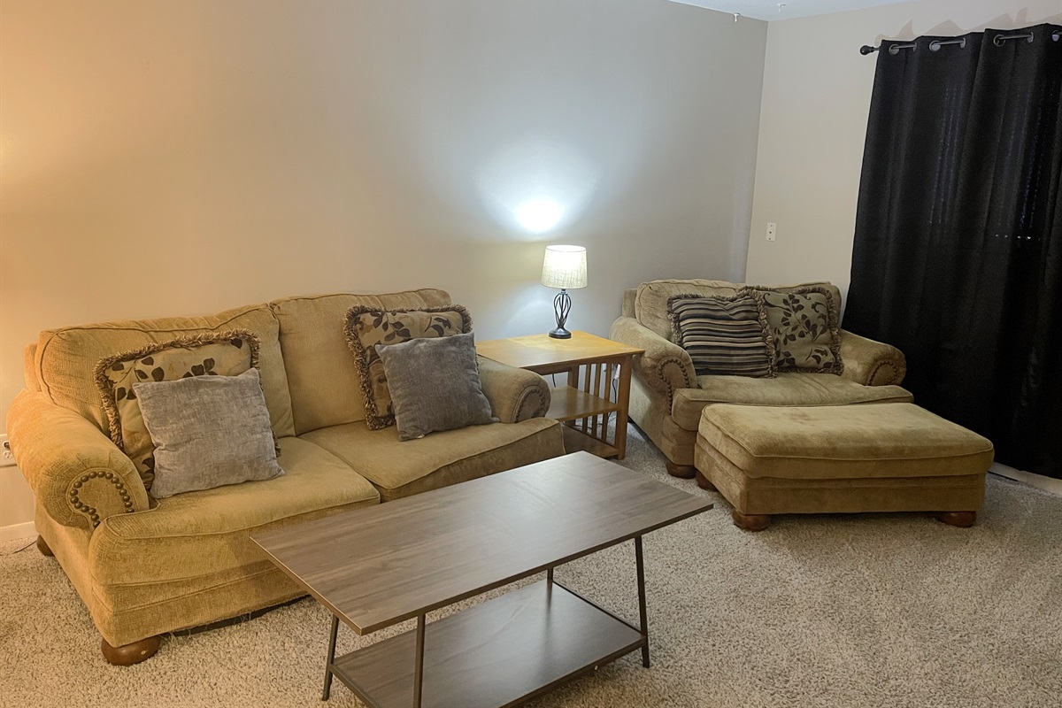 Living room with 50" Smart TV