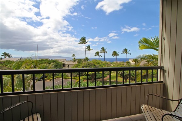 Private lanai from Beautiful tropical Master bedroom - Ekolu 607