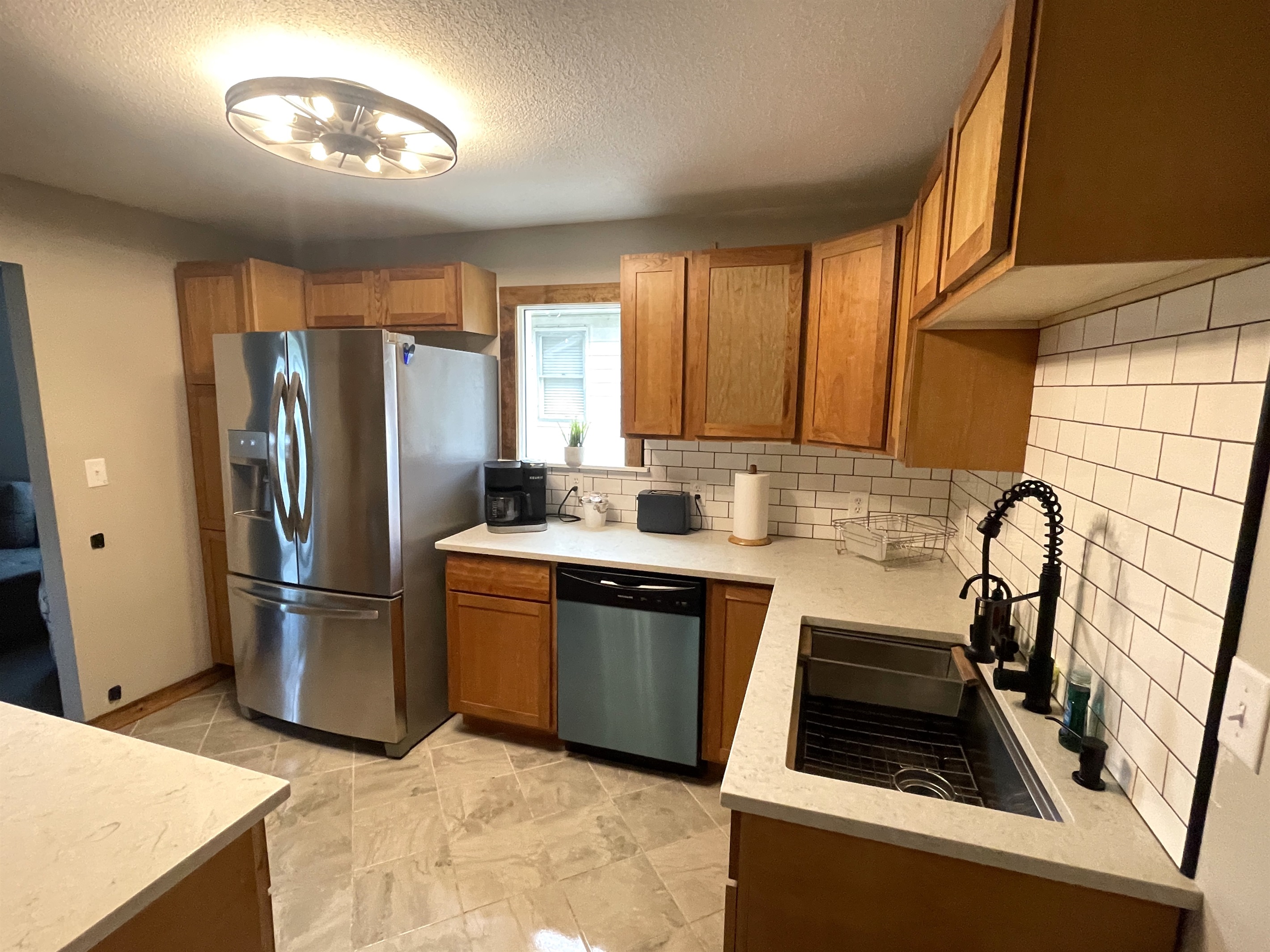 Full kitchen