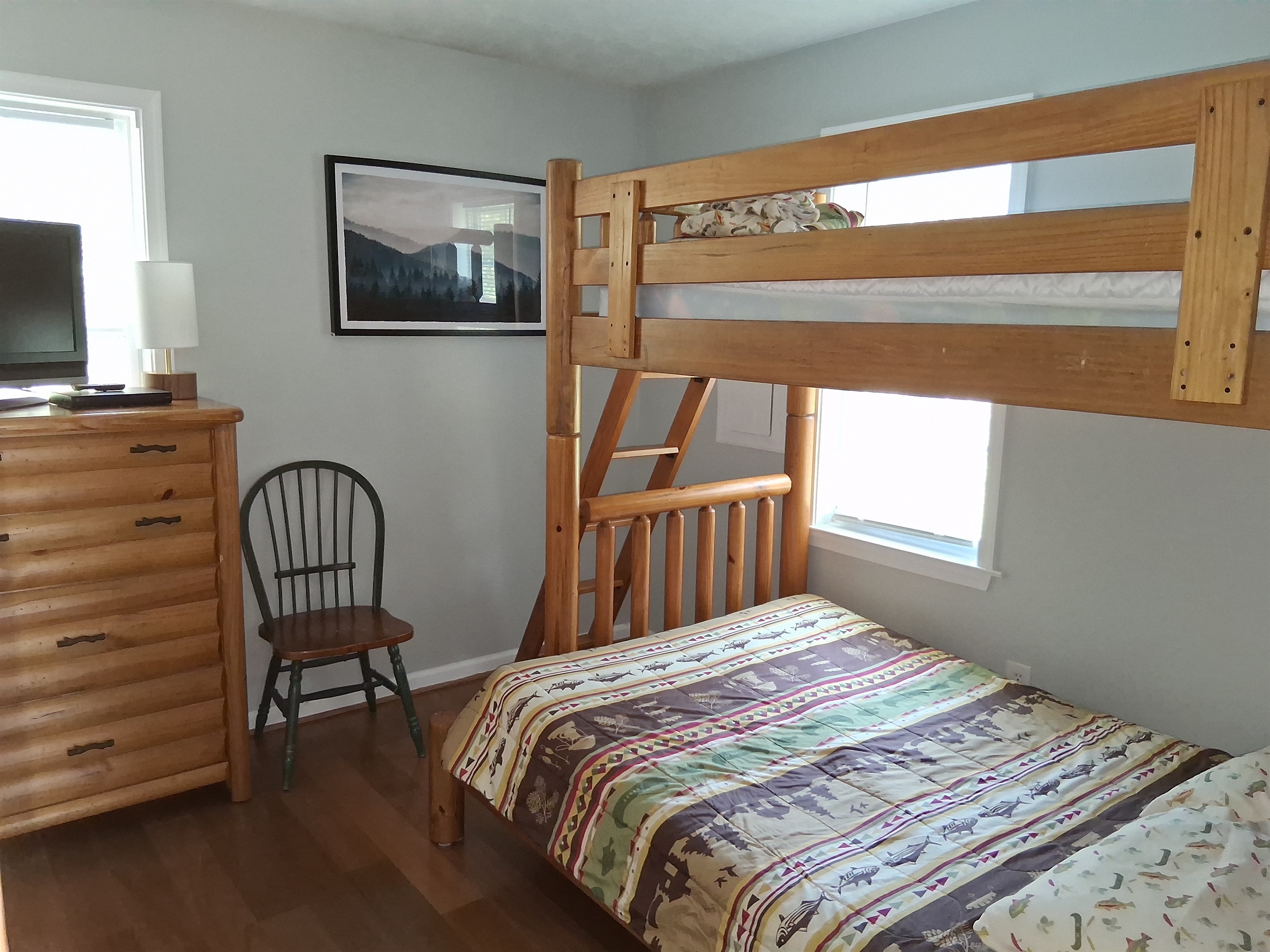 Second bedroom with twin bed and full bed