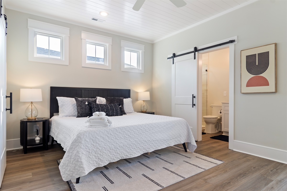 Bedroom 1 - King bed with ensuite bathroom