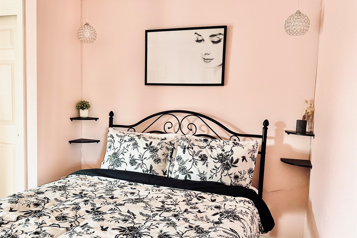 Audrey bedroom