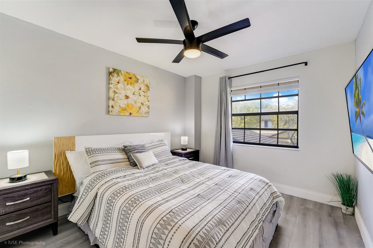 Bedroom #3 (Queen Bed)