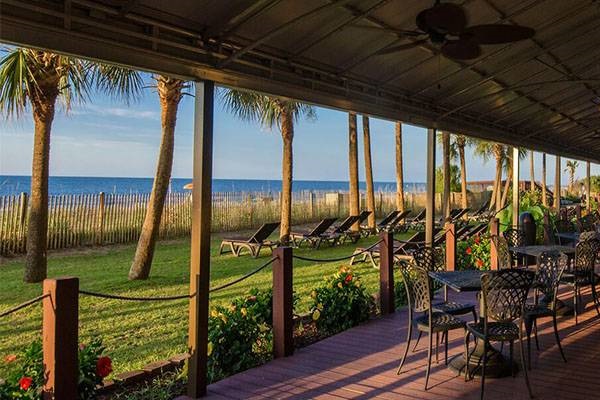 Outdoor Seating for Dining