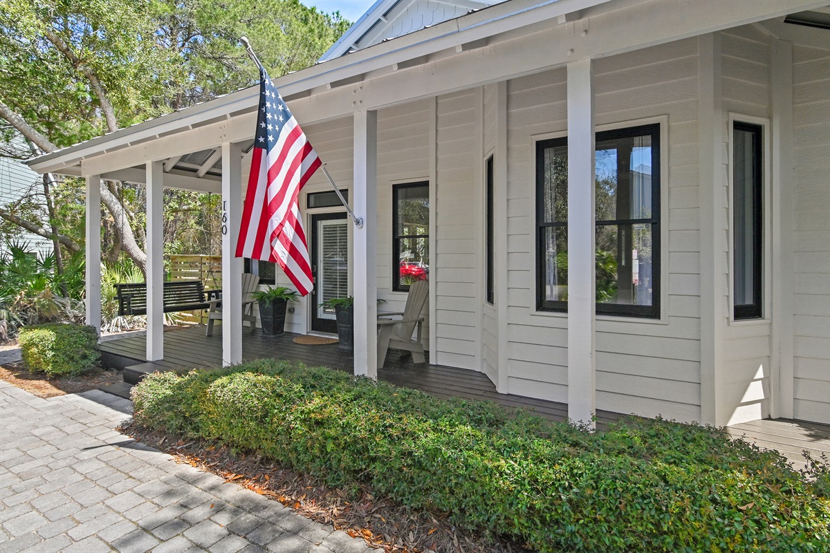 Welcoming front entry with classic coastal charm