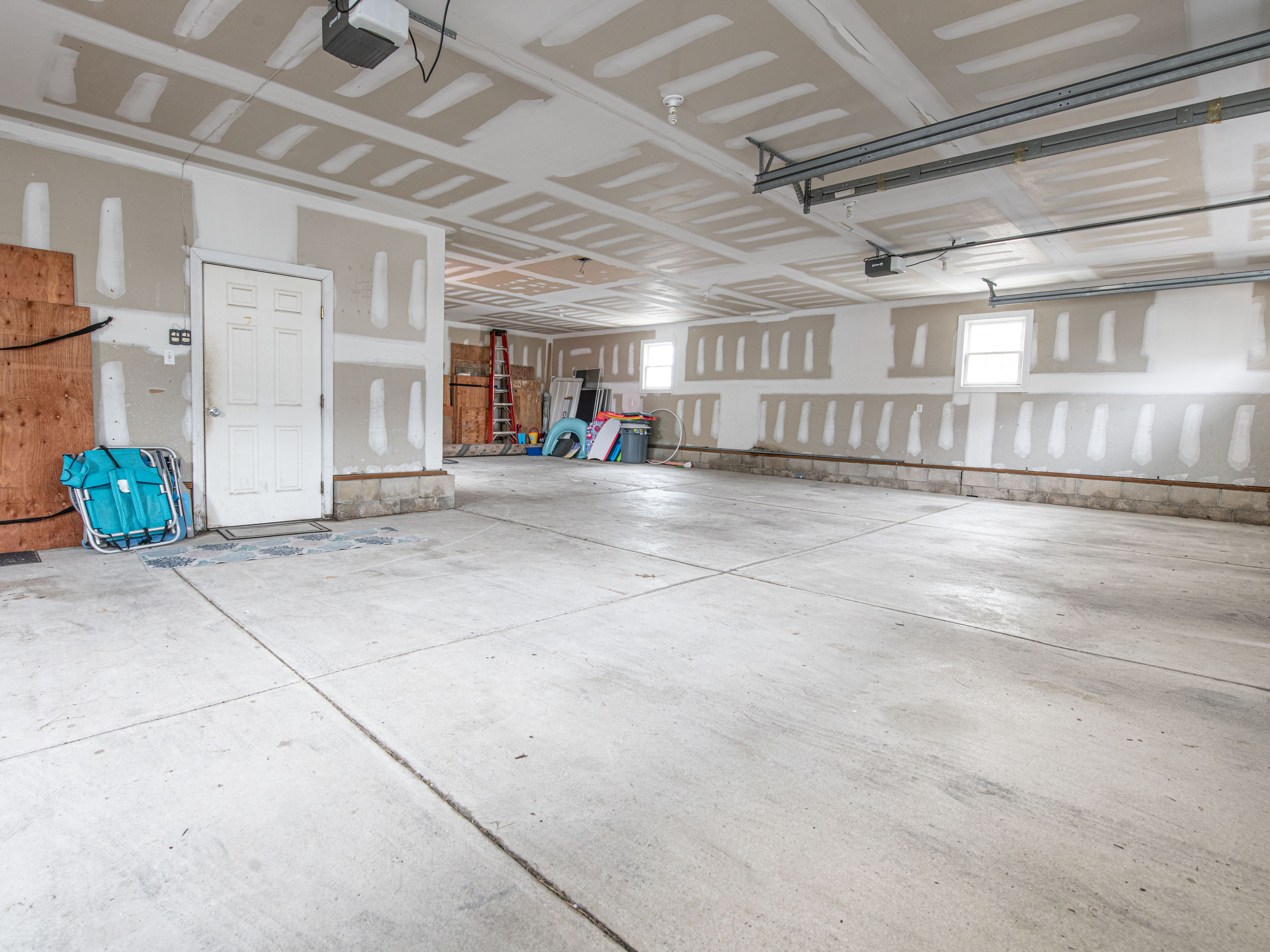 Multi-Car Garage Interior
