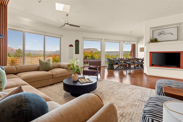 Bring the outside in. Relax in the main living lounge where wall-to-wall glass doors provide uninterrupted, panoramic views of the red rocks from the comfort of the sofa