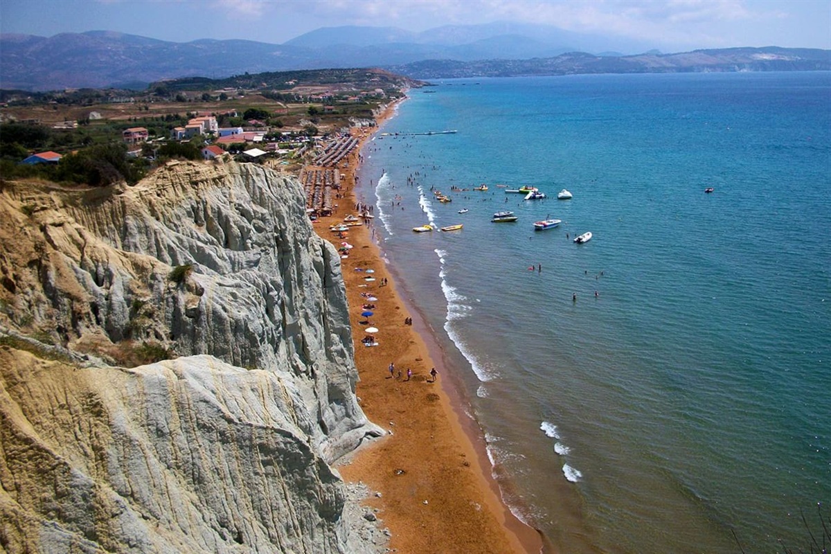 Xi Beach, Lixiouri