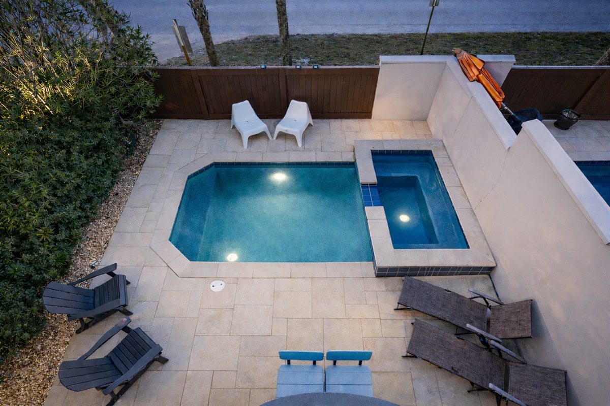 Private Pool & Hot Tub