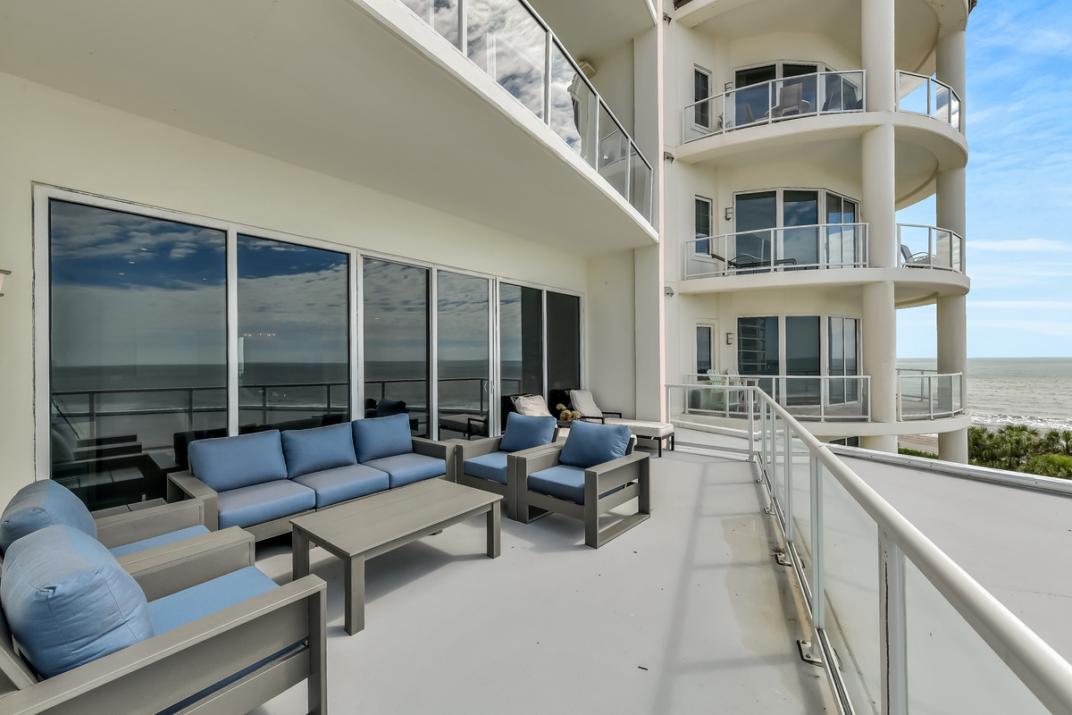 The pinnacle of this property is the oversized balcony terrace.  This is one of the largest balconies at the resort, and has ample room for loungers and a NEW outdoor living area.  Enjoy relaxation with one of the best views in Galveston down the beach!