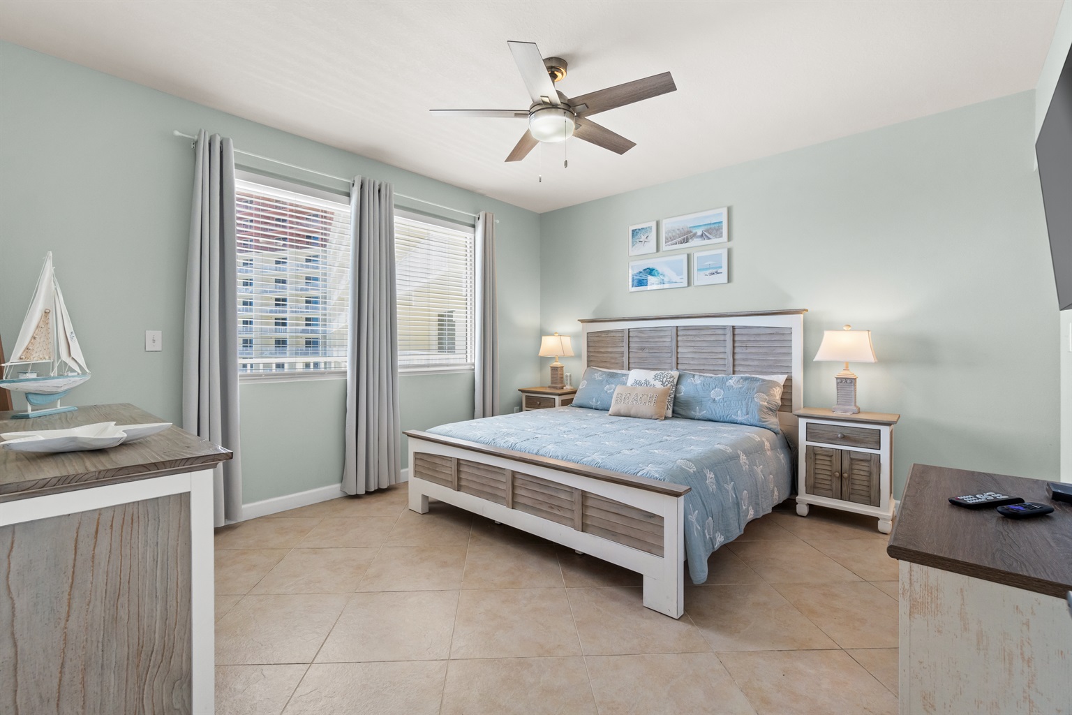 Spacious master bedroom suite with king sized bed and ensuite bathroom