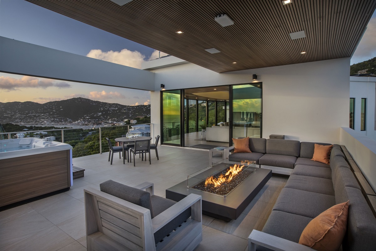 The jacuzzi deck has a fire feature that  can be turned on for a stunning sunset