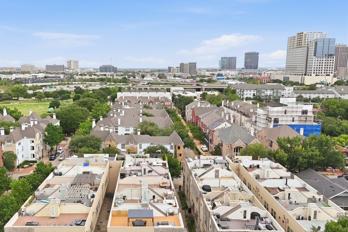 Relax with breathtaking city and greenery vistas from your retreat in Dallas!