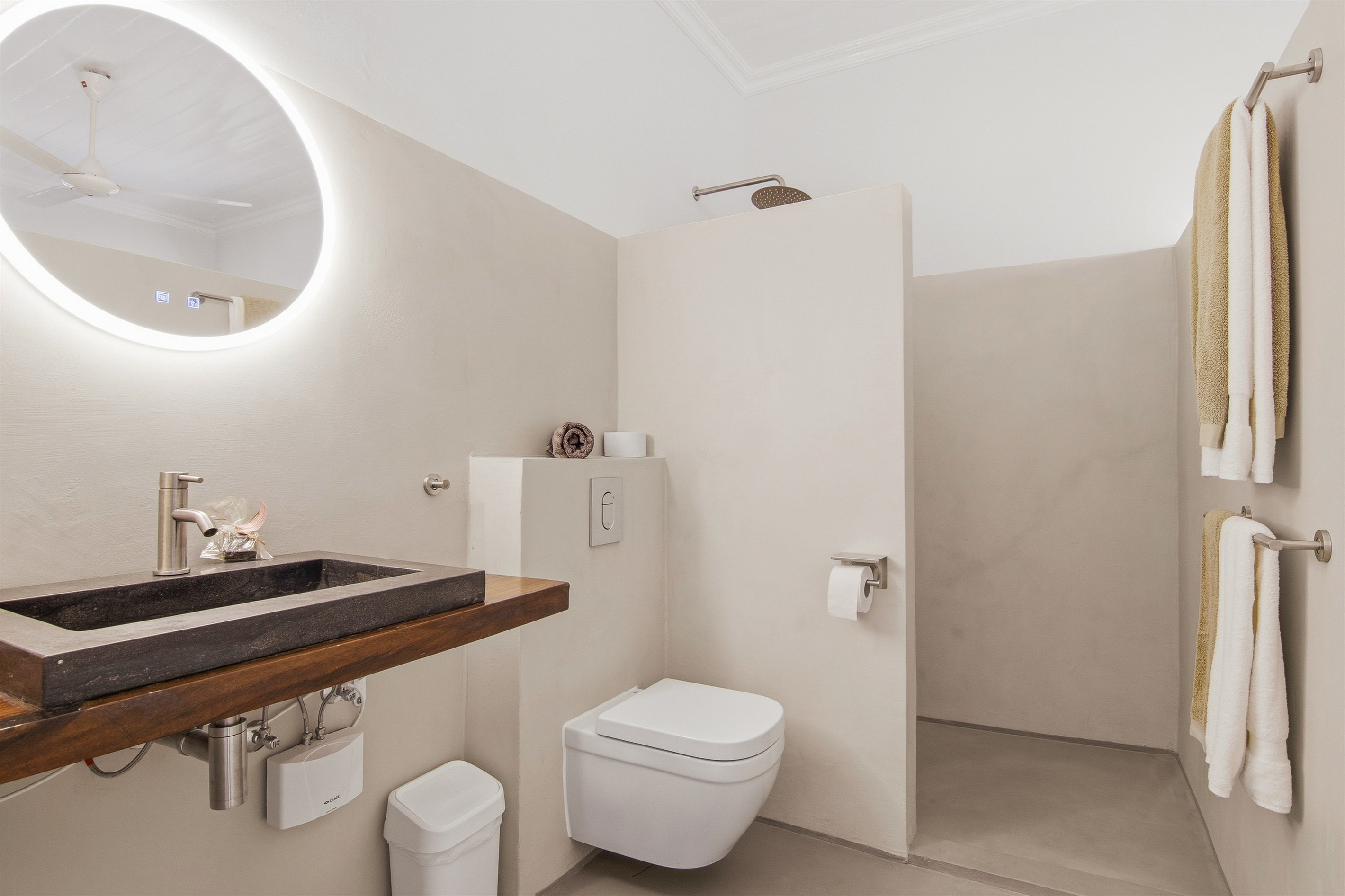 Heritage City Villa - Bedroom 4 | Ensuite bathroom