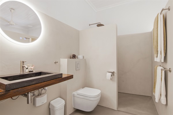 Heritage City Villa - Bedroom 4 | Ensuite bathroom