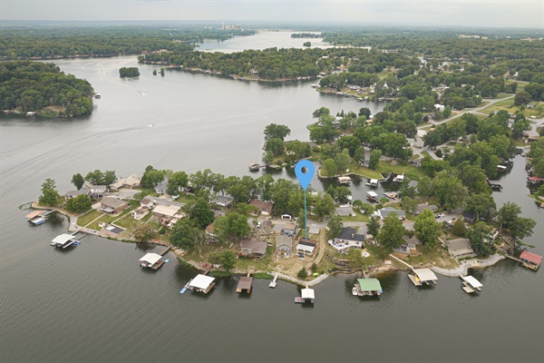 Aerial property view 